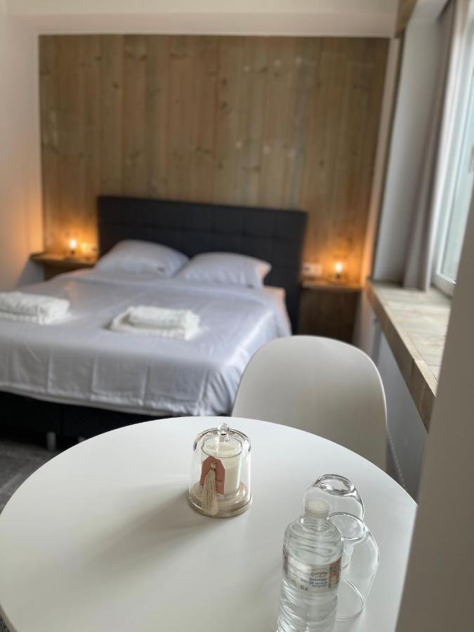 Mooie Kamer In Centrum Brugge Met Badkamer Bagian luar foto
