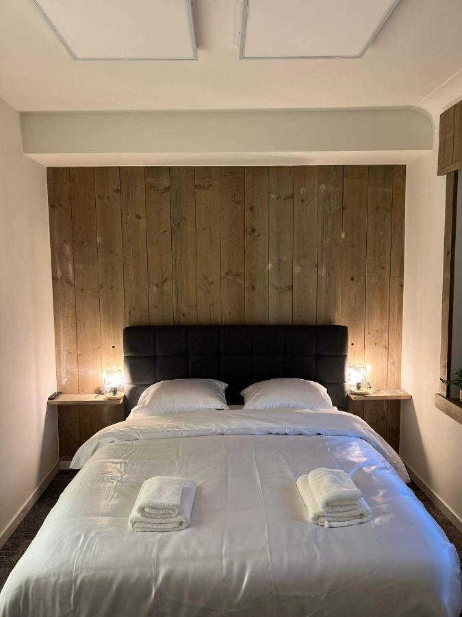 Mooie Kamer In Centrum Brugge Met Badkamer Bagian luar foto