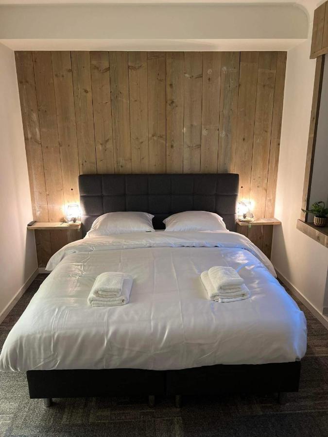 Mooie Kamer In Centrum Brugge Met Badkamer Bagian luar foto